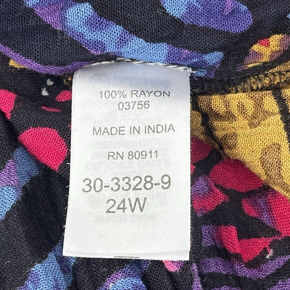 Roaman’s Tunic Top Sz 24 W Button Front Crinkled Rayon Crepe Mixed Animal Print - Picture 9 of 10